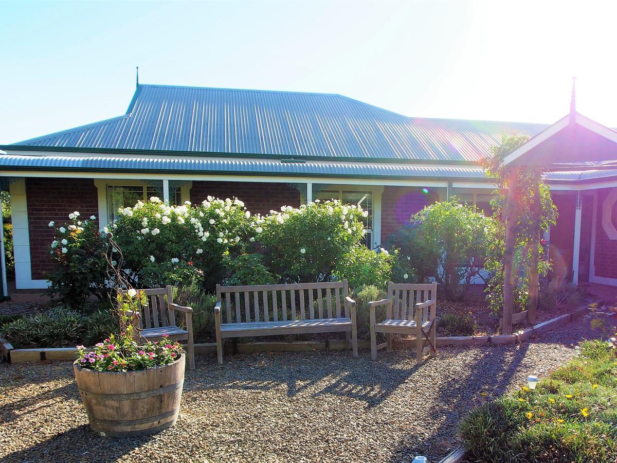 Bed & Breakfast At Tiffany'S Mclaren Vale Bagian luar foto
