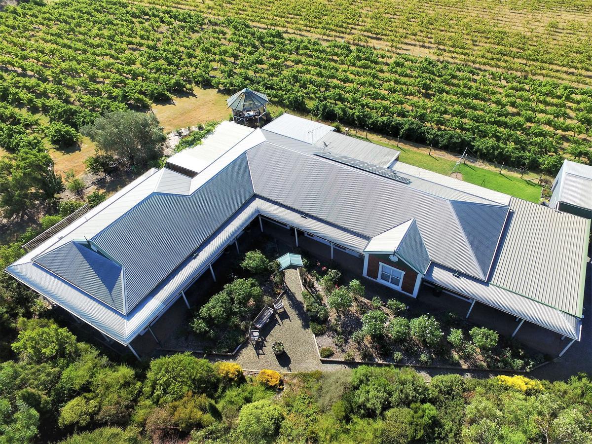 Bed & Breakfast At Tiffany'S Mclaren Vale Bagian luar foto