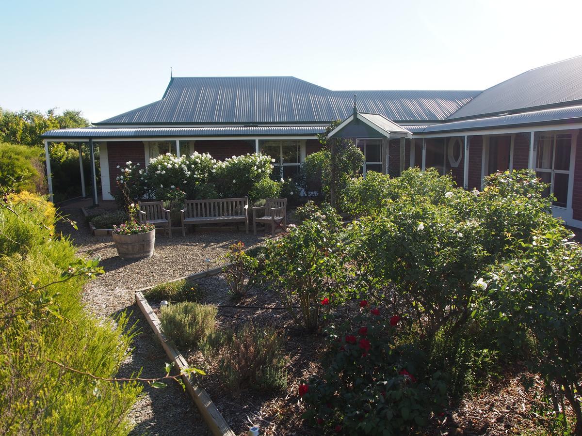 Bed & Breakfast At Tiffany'S Mclaren Vale Bagian luar foto